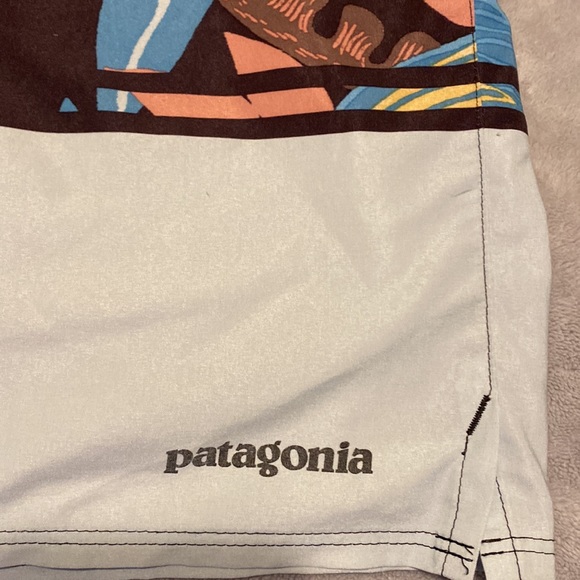 Patagonia board shorts size 34 used - Picture 2 of 4